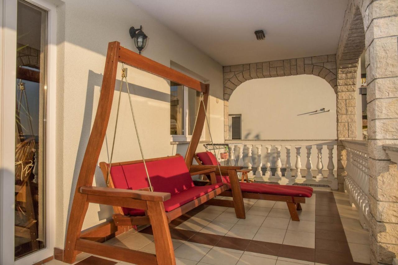 Apartments Ruza Цриквеница Экстерьер фото
