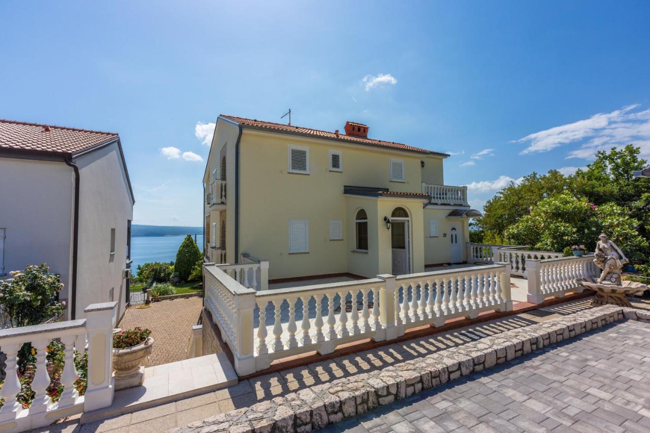 Apartments Ruza Цриквеница Экстерьер фото